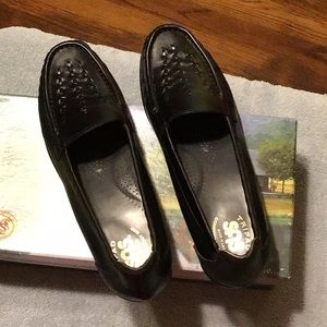 SAS Black Weave Shoes. BRAND NEW! Size 8 Narrow.